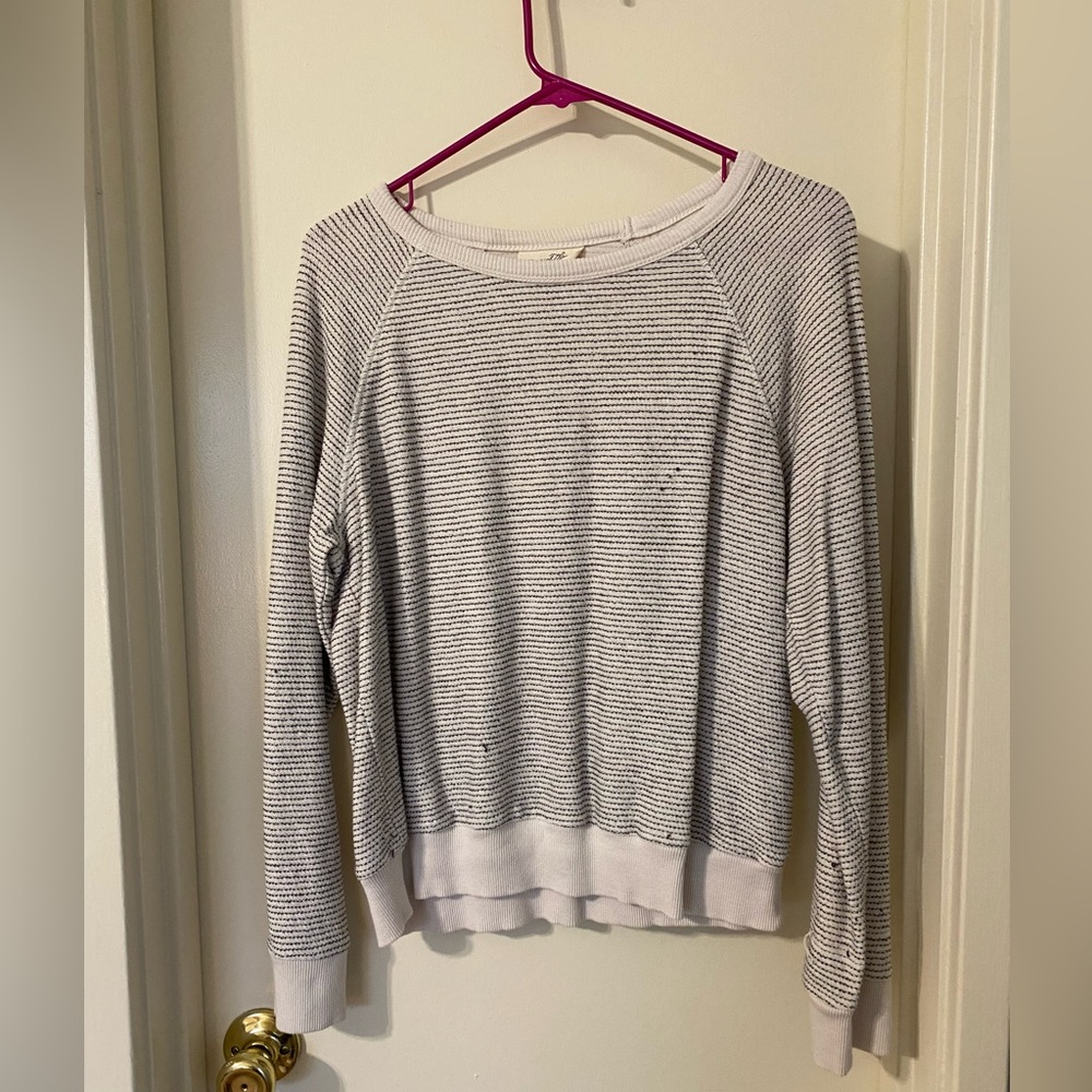 Universal Thread sweater - Picture 3 of 3